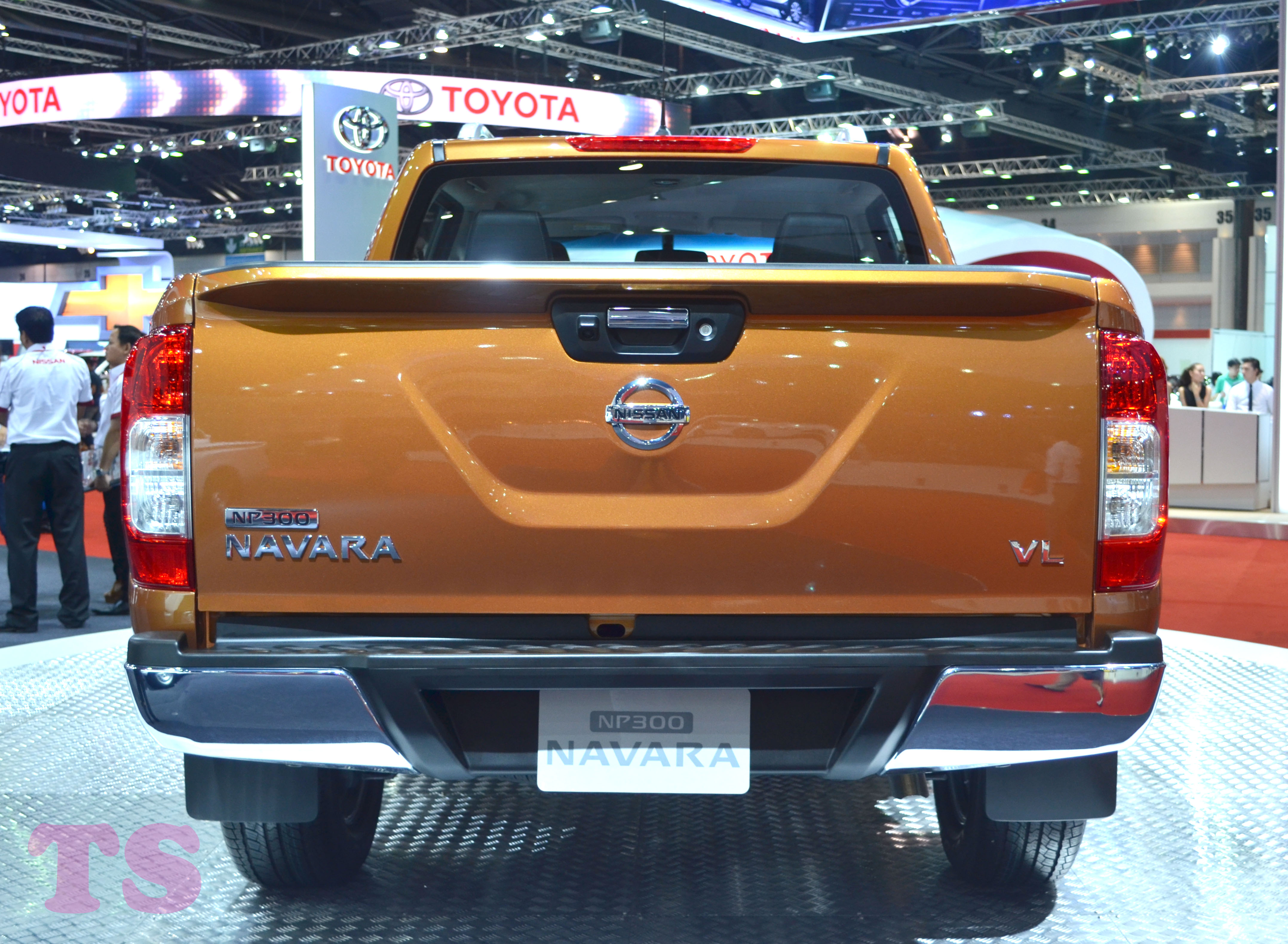 Nissan Navara np300 d23